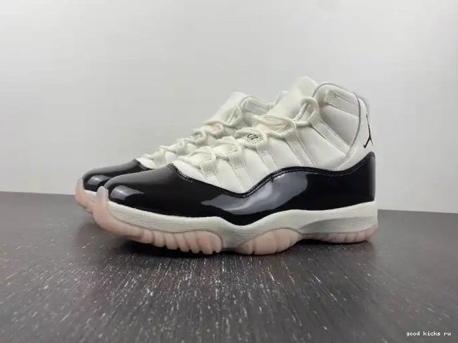 Rep WMNS 11 Air AR0715-101 Jordan Neapolitan 0325